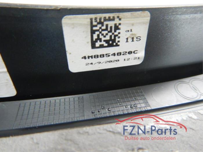 Wielrand achter Audi Q8 (22742320)