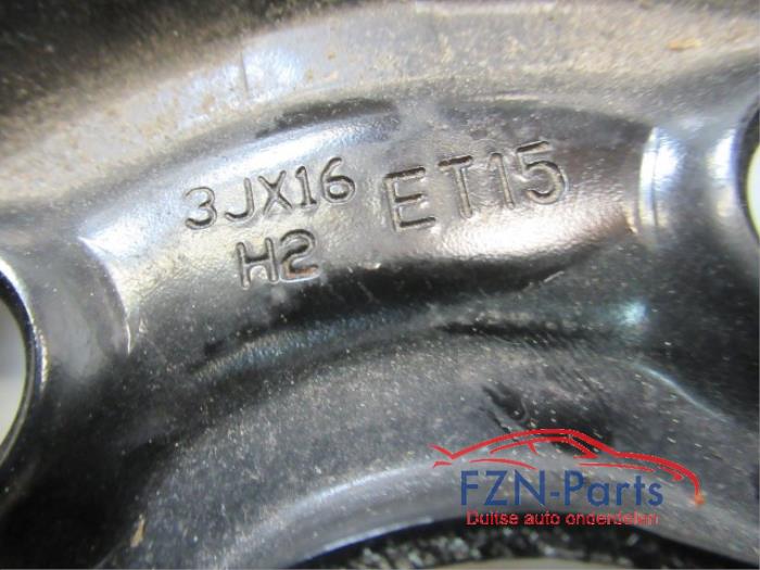 VW Golf 5/6/7 / Jetta / Passat / Touran 16 Inch Thuiskomer