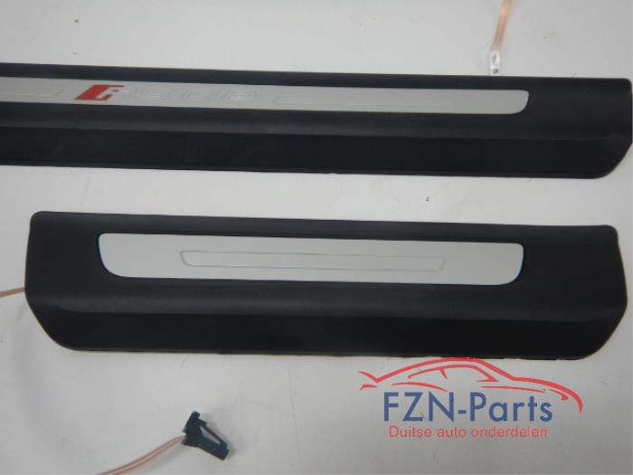 Sierstrip Audi Q8 (22741050)
