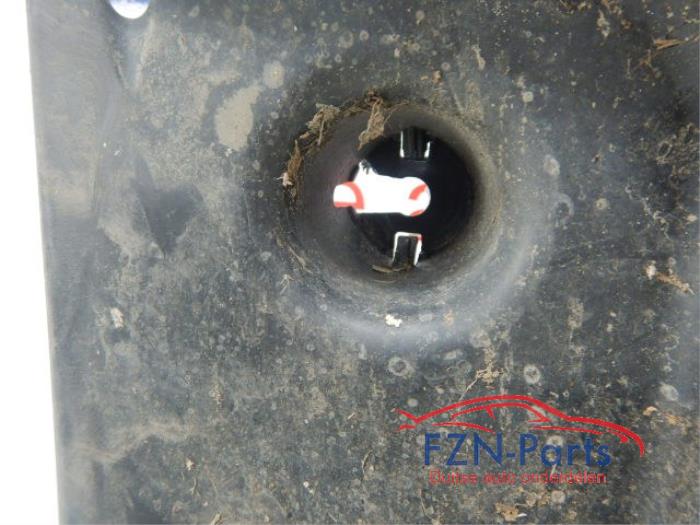 VW Tiguan 5NA Bodemplaat Rechts