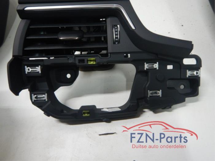 Luchtrooster zijkant Audi A4 (22741916)