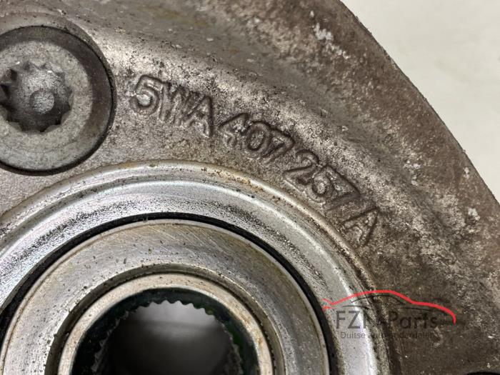 VW Golf 8 aluminium fusee links L