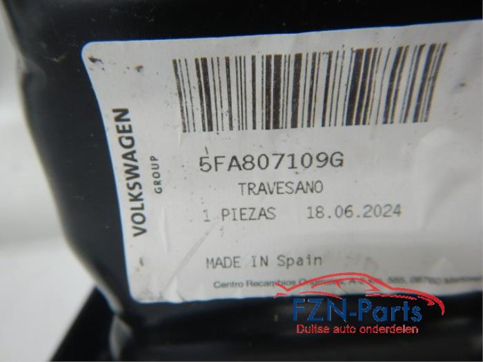 Cupra Leon 5FA Bumperbalk Voorzijde