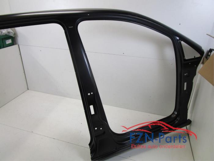 Snijdeel achter Volkswagen Touran (22743995)