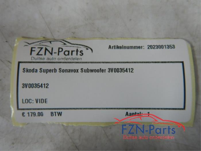 Subwoofer Skoda Superb (22739611)