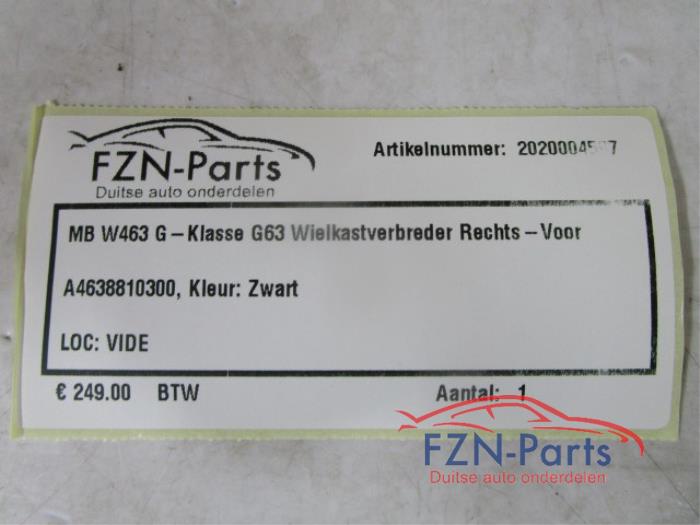 Wielrand achter Mercedes G-Klasse (22738507)