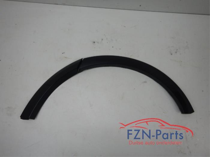 Wielrand achter Audi Q8 (22741414)