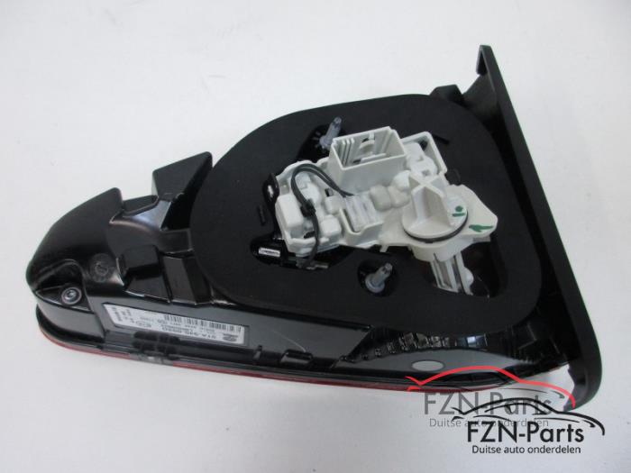 VW Touran 5TA Klep Achterlicht Links