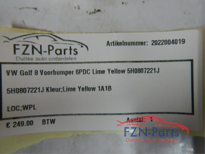 VW Golf 8 Voorbumper 6PDC Lime Yellow