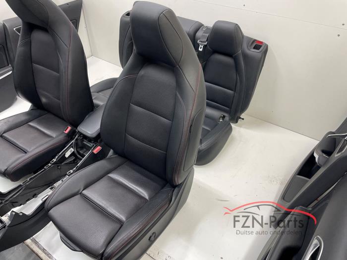 Mercedes-Benz W176 A45 A-Klasse AMG Interieur Leer Leder Memory Verwarnbaar Elektrisch