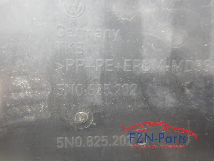 VW Tiguan 5N0 Bodemplaat Rechts