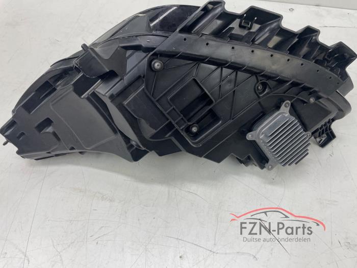 Tesla Model 3 Koplamp Rechts VOLLED