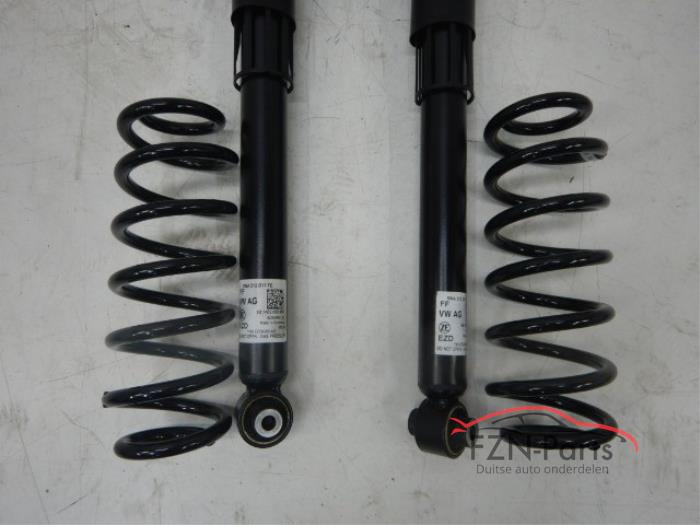 VW Golf 8 R Schokdemper Veren Set Achterzijde