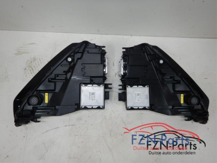 Koplampset links+rechts Audi R8 (22723406)