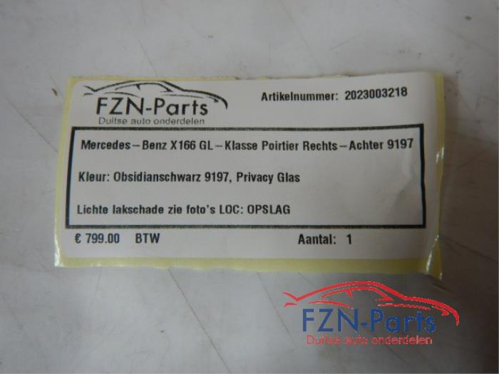 Portier 4Deurs rechts-achter Mercedes GL-KLASSE (22723858)