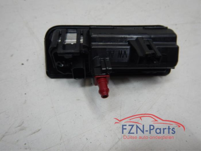 VW Golf 8 Variant Achterklep Opener met Camera