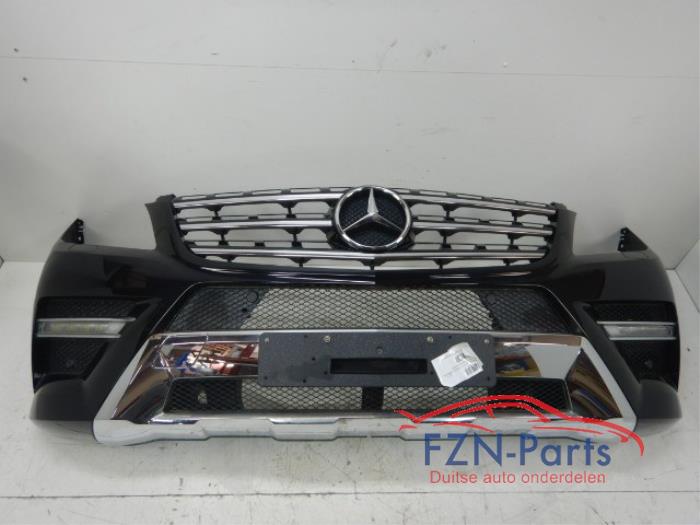 Mercedes-Benz ML W166 AMG-Line Voorbumper 6PDC KLS Kleur: Obsidian Schwarz 9197 10KM Oud