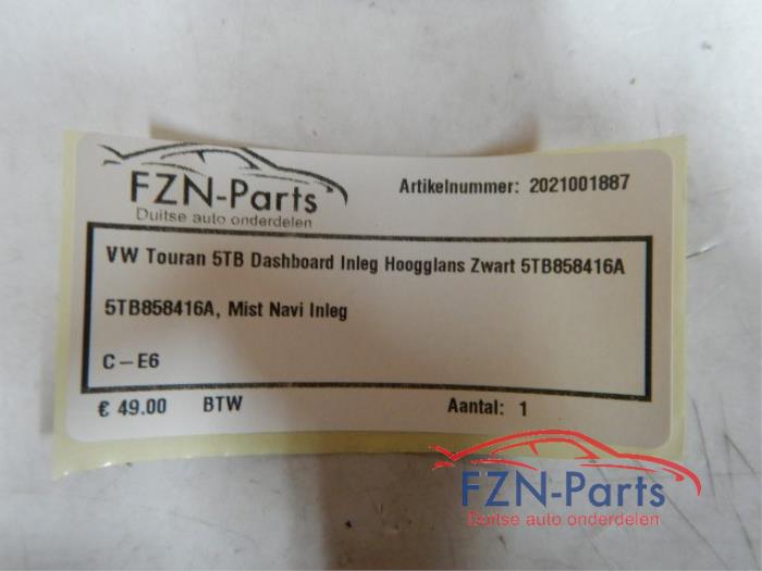 VW Touran 5TB Dashboard Inleg