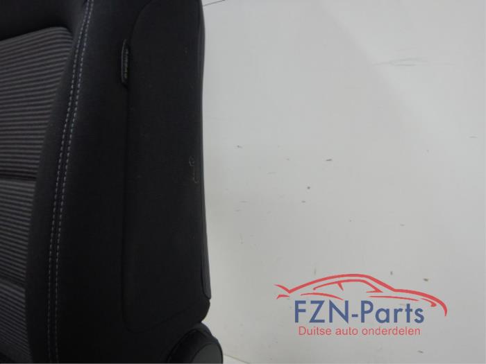 Stoel links Mercedes B-Klasse (22740075)