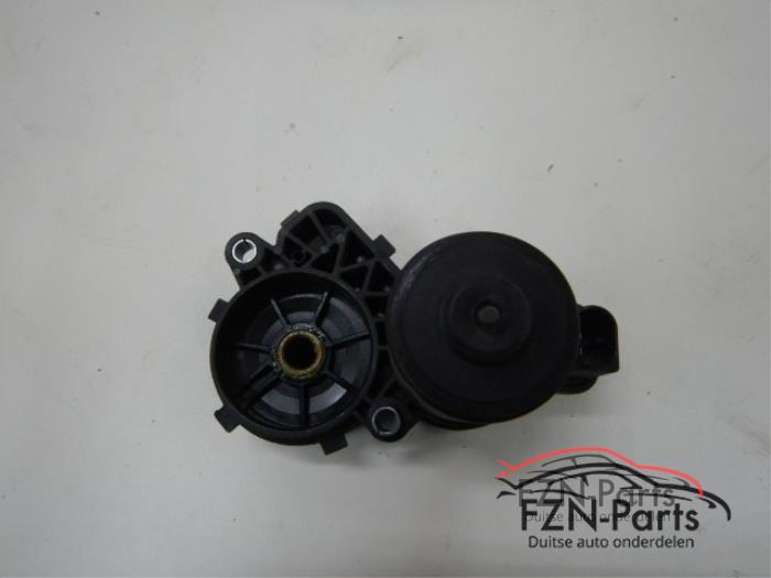 Handrem motor Mercedes C-Klasse (22741030)