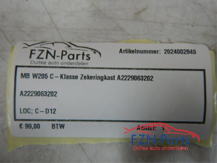 Mercedes-Benz W205 C-Klasse Zekeringkast