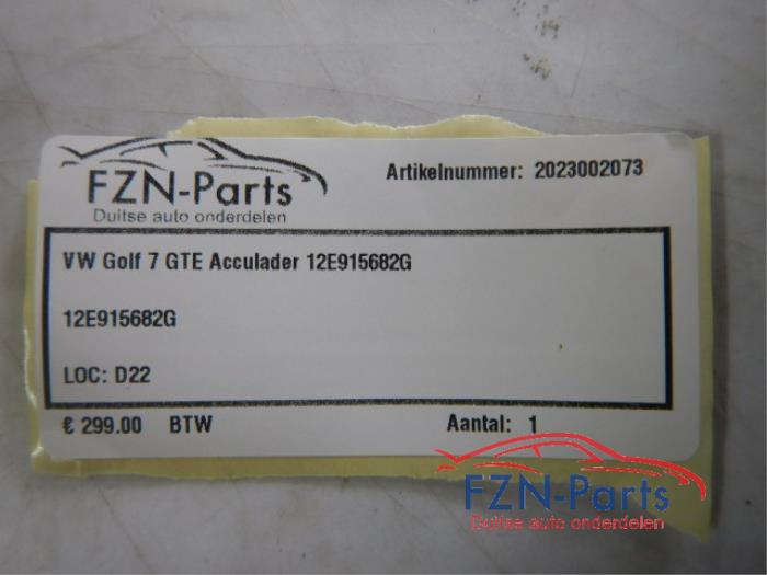 VW Golf 7 GTE Acculader