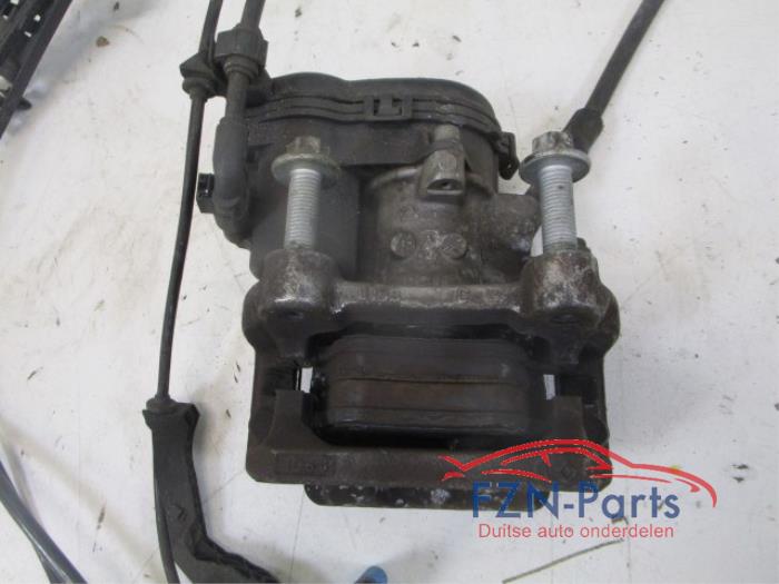 Mercedes - Benz A-Klasse W176 Elektrische Remklauw Rechts - Achter