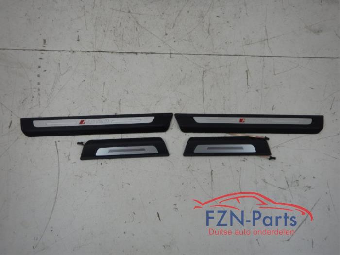 Sierstrip Audi Q8 (22739921)