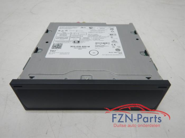 VW Passat B8 Regelapparaat Radio Navigatie