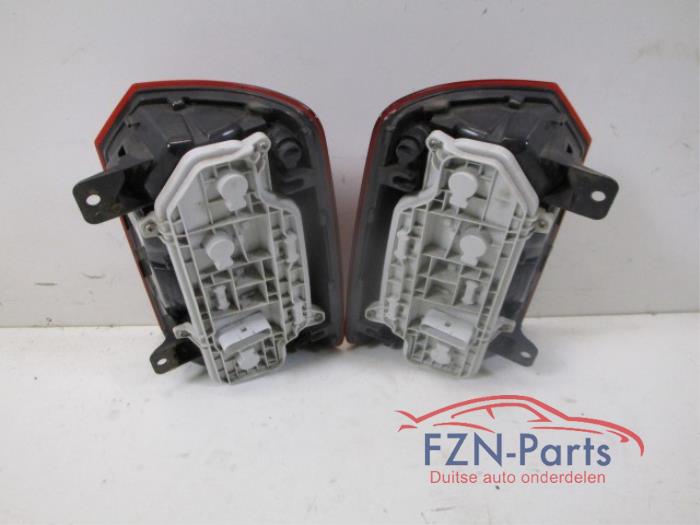 VW Caddy 2K Smoke Achterlichten Set L+R