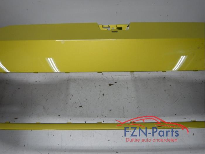 VW Golf 8 Voorbumper Lime Yellow