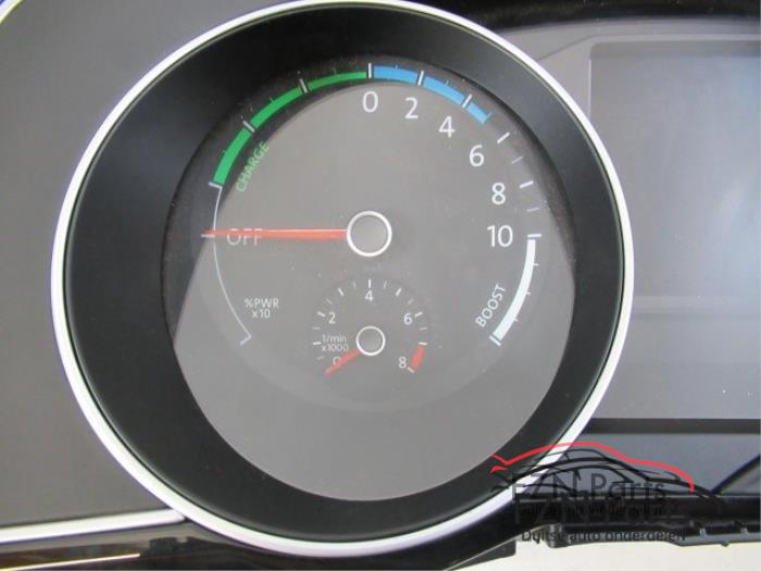 VW Passat B8 GTE Tellerunit Kilometerteller