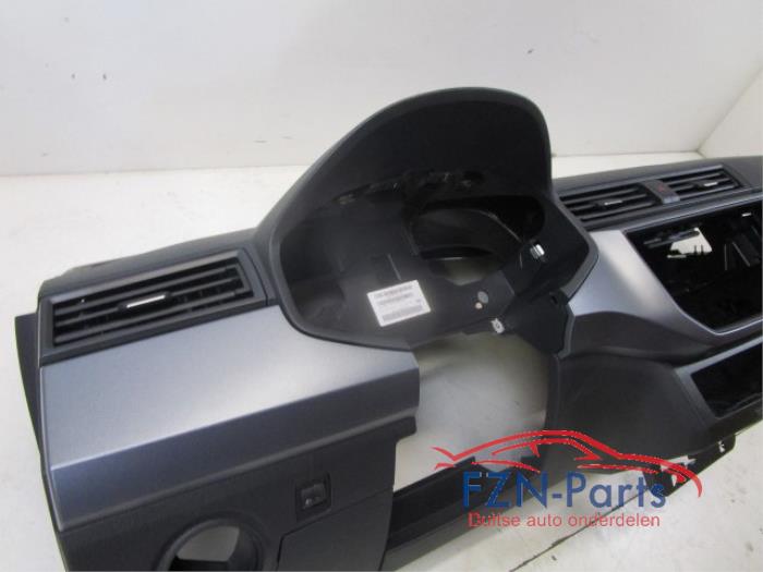 Seat Ibiza 6F Airbagset Dashboard NIEUW! ( Airbags Airbag Set ) Dashboard ( NIEUW ! ) Stuurairbag Bijrijdersairbag 2x gordel Oude Gordels Retour, Banden Niet Gesneden Airbags los pakken, dash