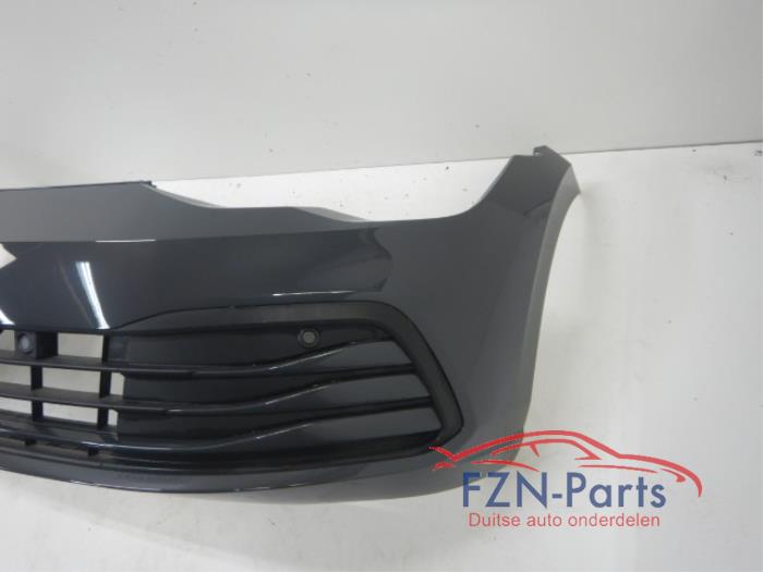 VW Golf 8 Voorbumper 4PDC LI7F Urano Grey