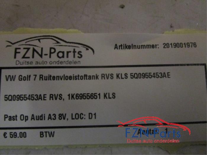 Ruitensproeiertank voor Volkswagen Golf (22742110)