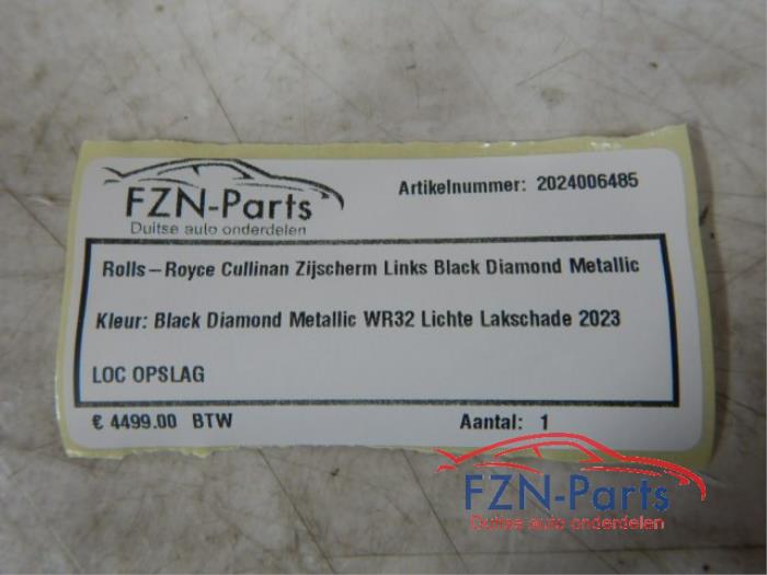 Scherm links-voor Rolls Royce Cullinan (22724208)