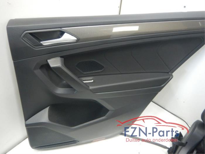 VW Tiguan 5NN Allspace Interieur Leer Middenconsole Stoelverwarming geen airbags, oude overzetten Mist voorste deurpanelen 2KM oudInterieur voorstoelen achterbank middenconsole deurpanelen achter 1.6 TDI 122007 01-05-2016 01-06-2020
1.4 eHybrid 143258 01-11-2020 07-03-2024
2.0 TSI 4motion 135157 01-09-2018 01-07-2020
2.0 TSI 4motion 121841 01-06-2016 07-03-2024
2.0 TSI 4motion 143253 01-01-2021 07-03-2024
1.4 TSI 119768 01-05-2016 07-03-2024
2.0 TDI 4motion 119690 01-04-2016 01-07-2020
1.5 TSI 140708 01-07-2018 07-03-2024
2.0 TSI 4motion 118646 01-01-2016 07-03-2024
1.4 TSI 4motion