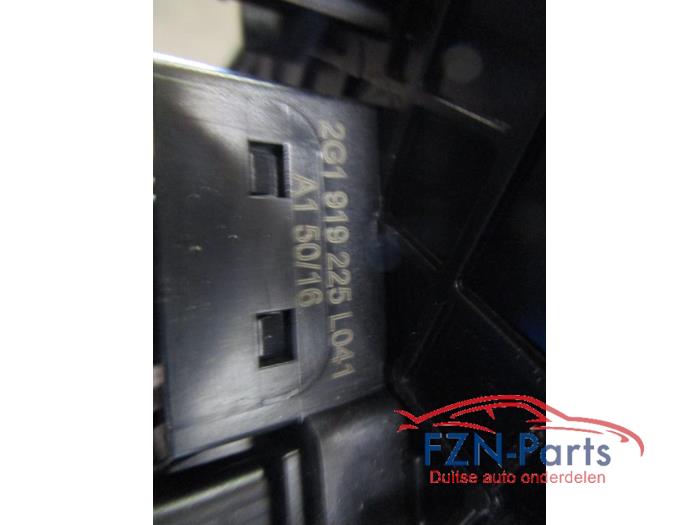 VW Polo 2G Gevarenlichtschakelaar Alarm Licht