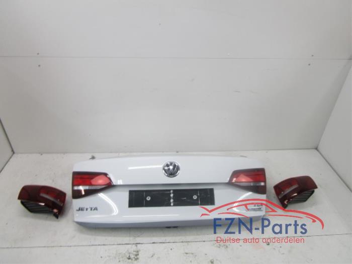 VW Jetta 5C Facelift Kont Achterbumper + Achterklep + Achterlichten