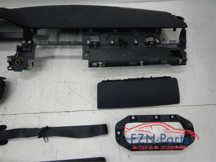 Voorbumper Volkswagen Scirocco (22722269)