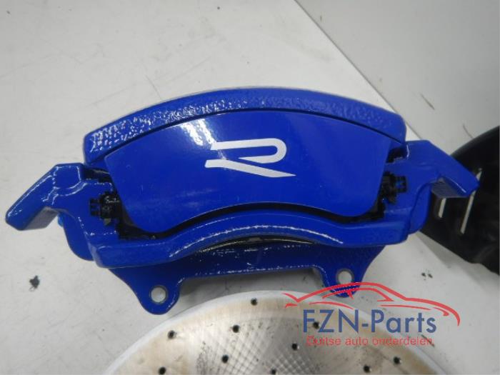 VW Golf 8 R remset Voorzijde 357MM