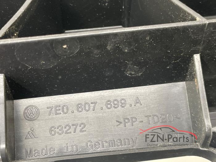 VW Transporter T5/T6 Voorbumper Geleider