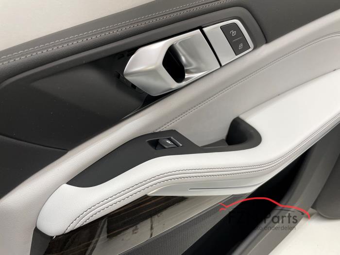 BMW X5 G05 M-Pakket Interieur compleet Silverstone