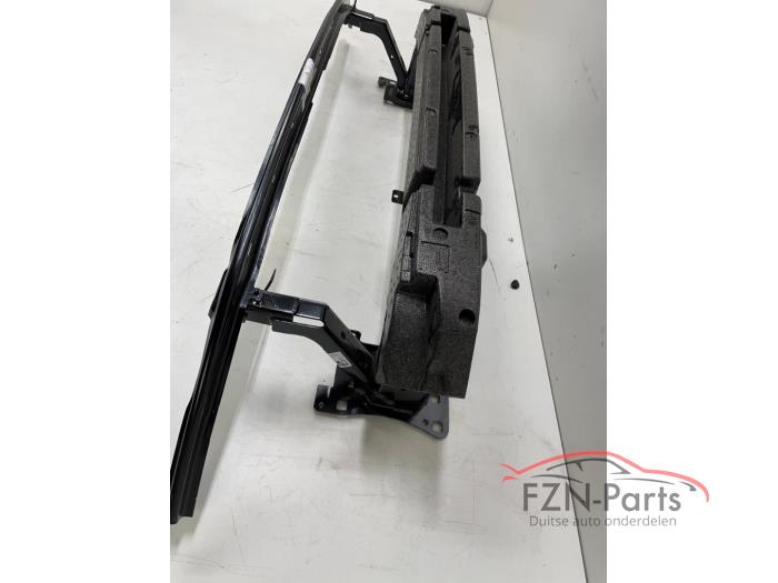 VW Golf 8 gti bumperbalk voozrzijde +strip + schuim