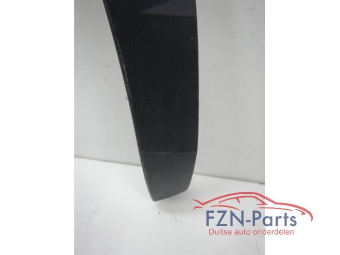Wielrand achter Volkswagen T-Roc (22740555)