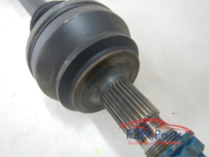 Mercedes-Benz C-Klasse W205 C250 Aandrijfas Links-Achter