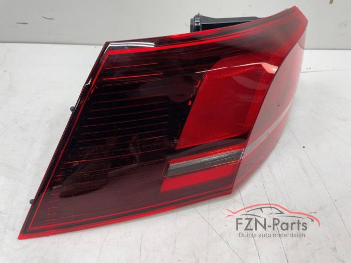 VW Golf 8 Facelift Achterlicht Links Buiten