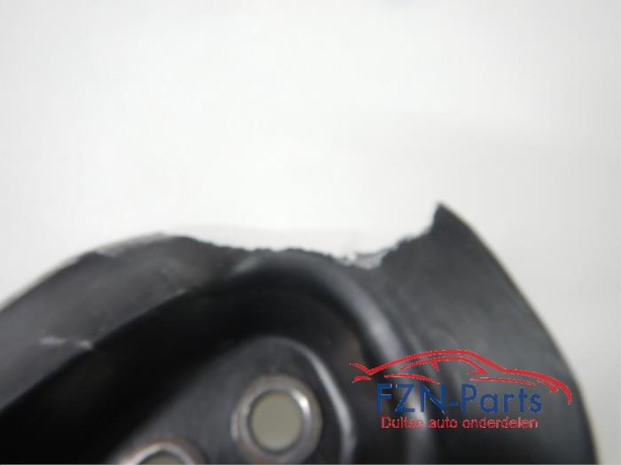 VW Golf 8 Bodemplaat Verstrekt Plaat