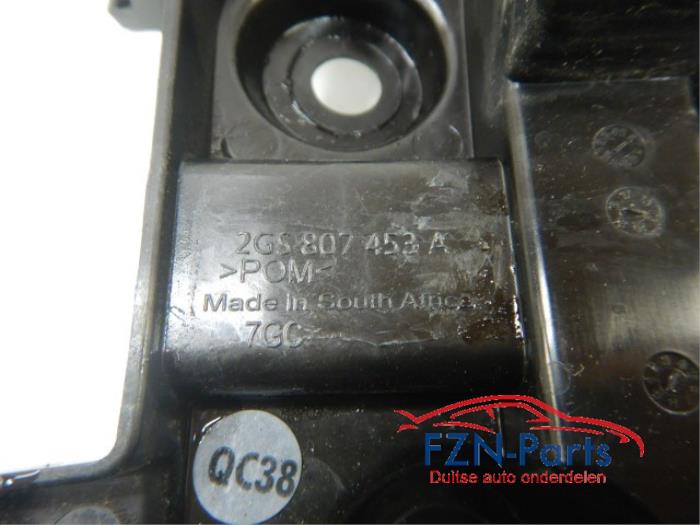 VW Polo 2G Bumpergeleider Links-achter