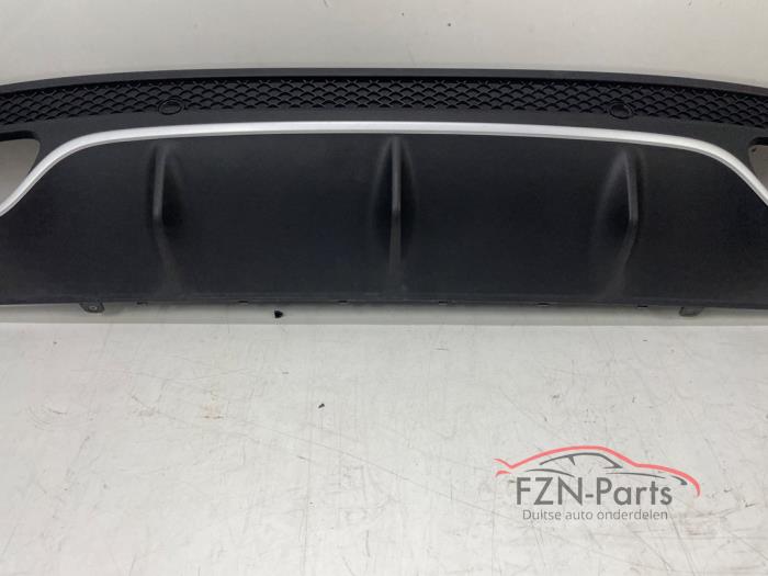 MB C-Klasse W205 C63 AMG PDC Diffuser Achterbumper. Lichte Schade
